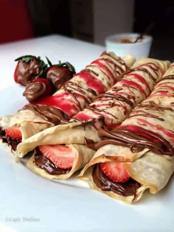 Nutella Strawberry Love Crepes | https://cafedelites.com