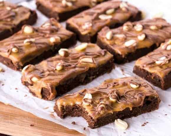 Snickers Fudge Brownies - Cafe Delites
