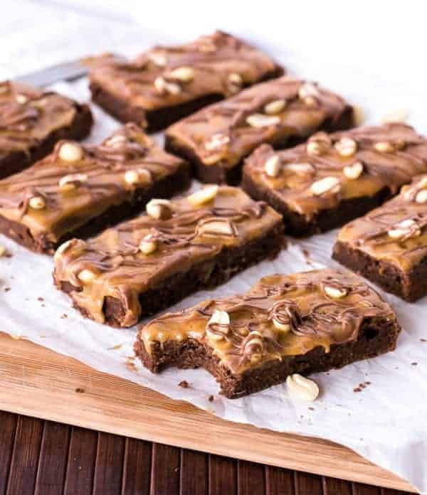 Snickers Fudge Brownies - Cafe Delites