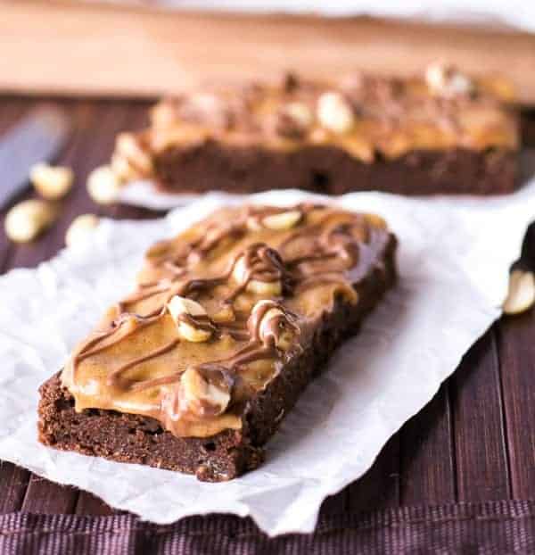 Snickers Fudge Brownies - Cafe Delites