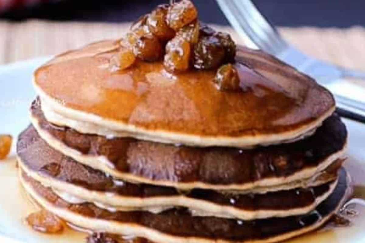 Stack the pancakes on top of each other and serve with honey or maple syrup.