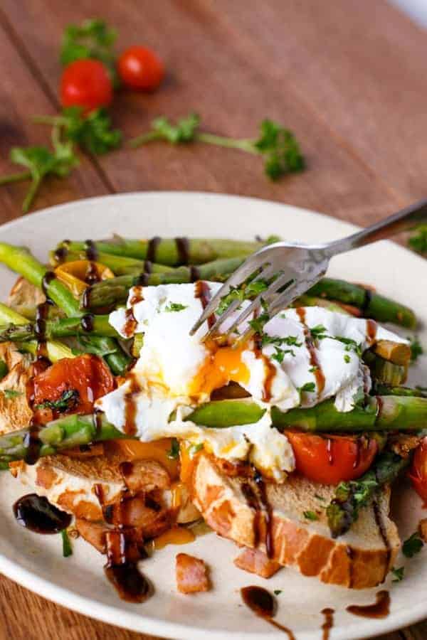 Pan Fried Asparagus with Poached Eggs Bruschetta - Cafe Delites