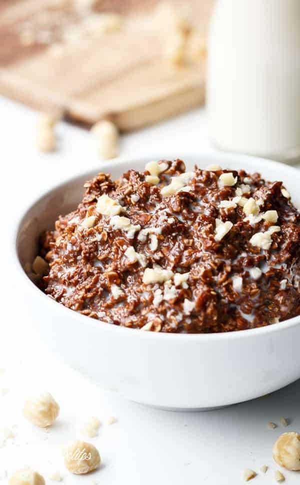 Healthier Nutella Oats | https://cafedelites.com