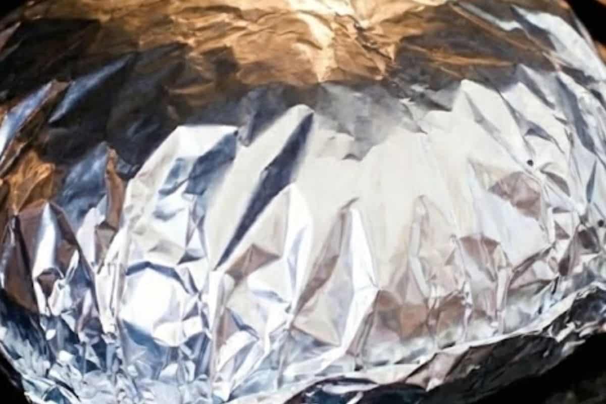 Cover the loaves lossely with foil and bake for 15 to 20 minutes