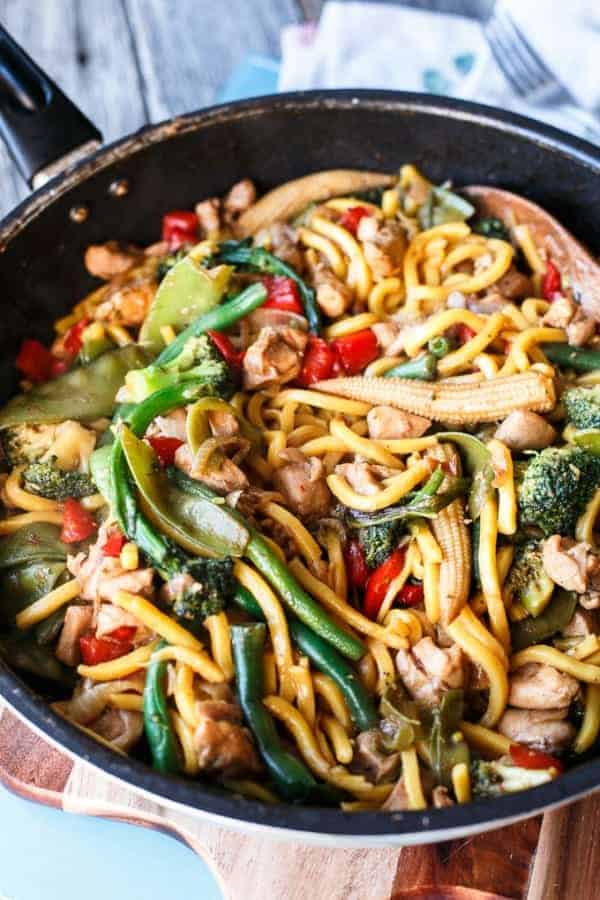 Simple Chicken Noodle Stir Fry - Cafe Delites