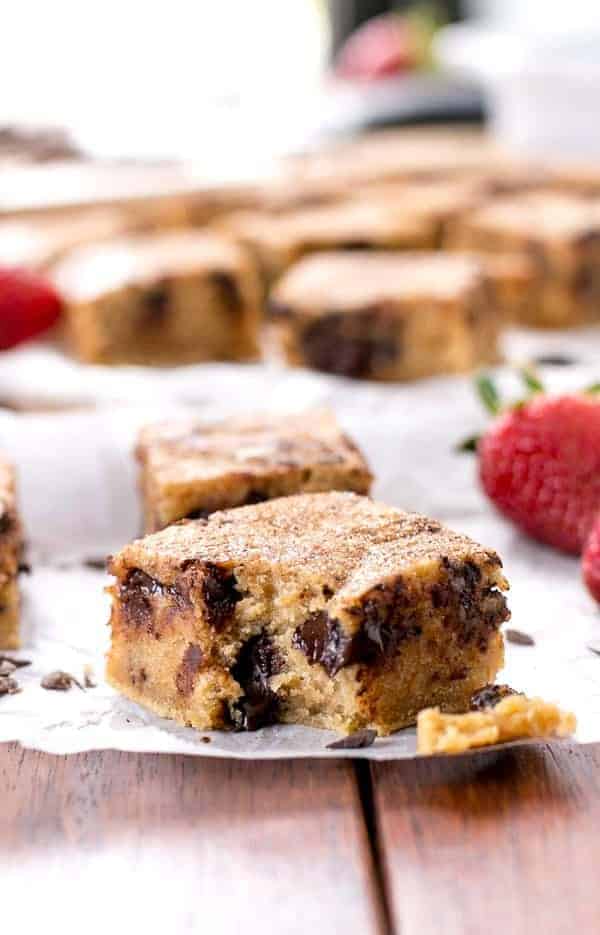 Churro Blondies on https://cafedelites.com