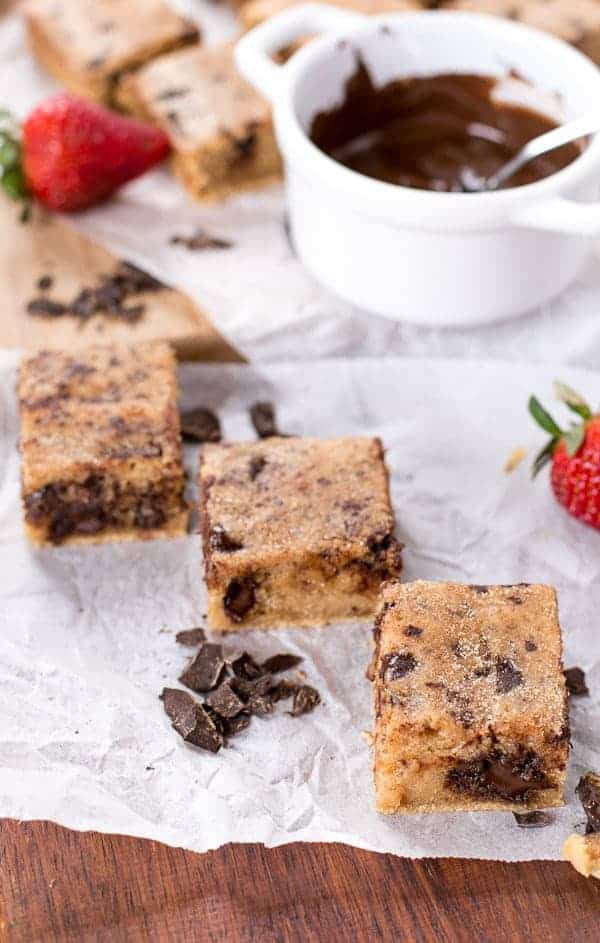 Churro Blondies on https://cafedelites.com