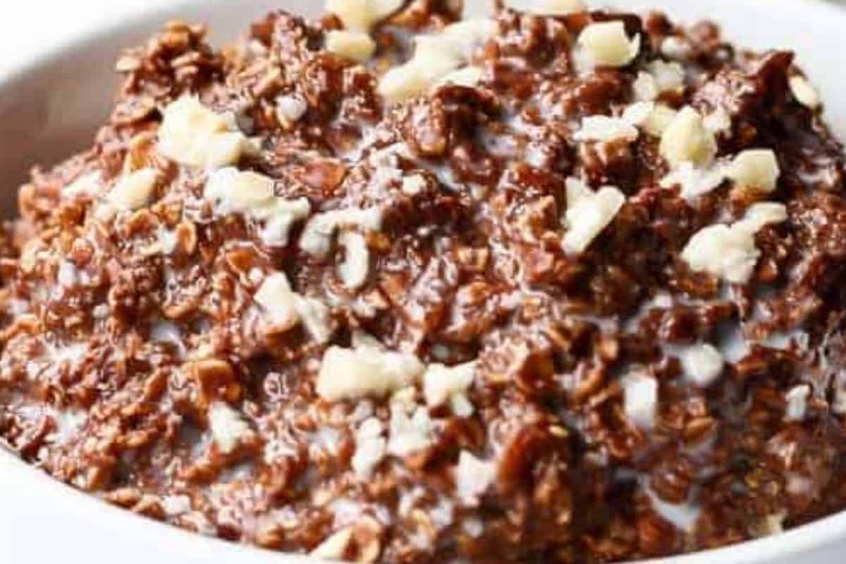 Remove from heat and spoon into a bowl. Top with crushed hazelnuts - 4