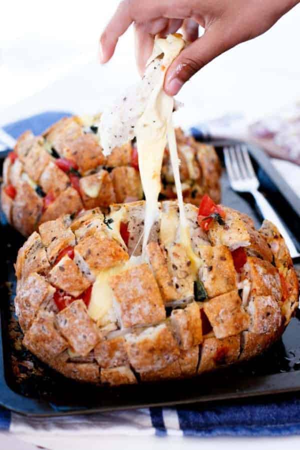 Cheesy Pizza Pull Apart Bread - Cafe Delites