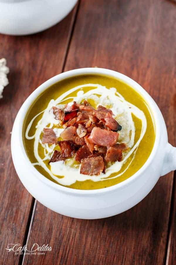 Creamy Pumpkin and Spinach Soup with Crispy Bacon | https://cafedelites.com 