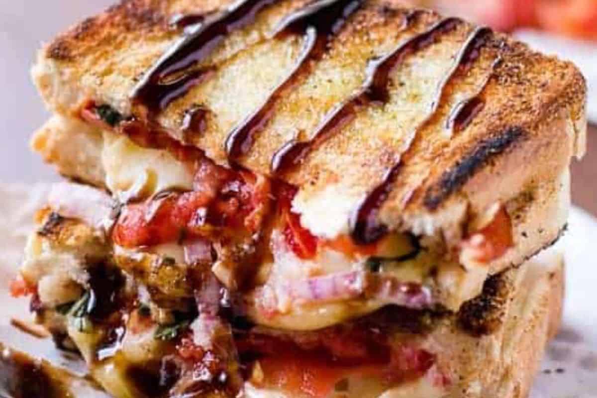 Remove from the pan, drizzle with balsamic glaze.