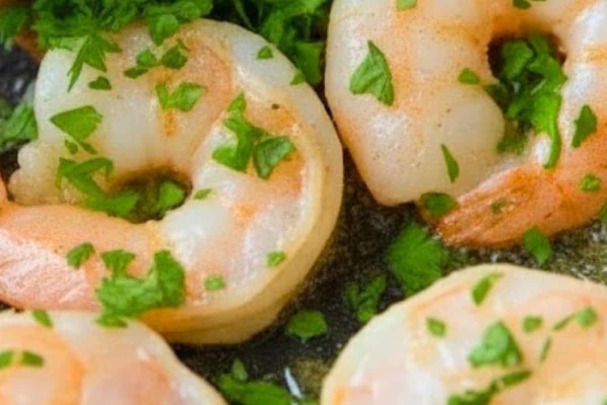 Lower the heat, sprinkle in the parsley. - 6