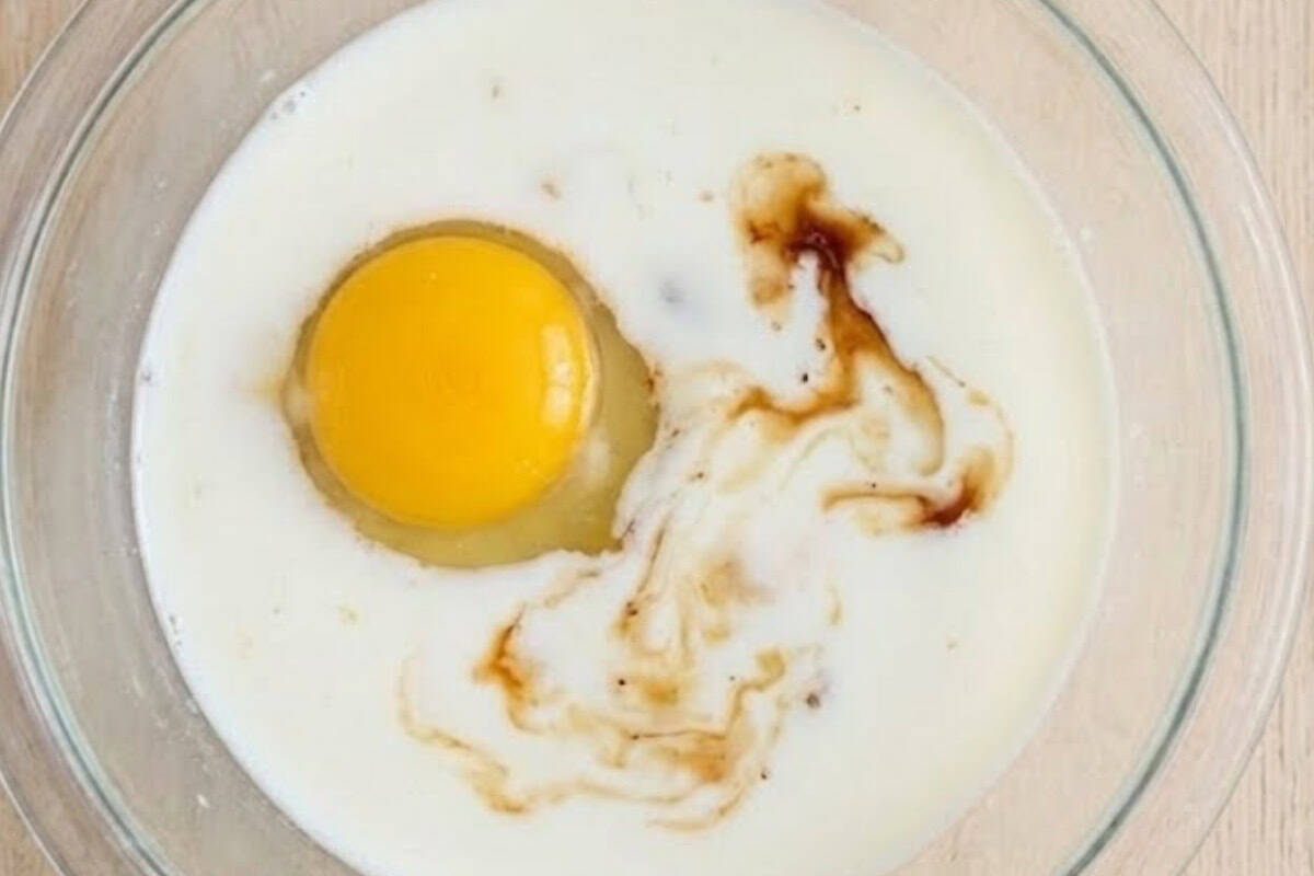 In a medium shallow bowl, whisk together the egg, milk, and vanilla until smooth - 3