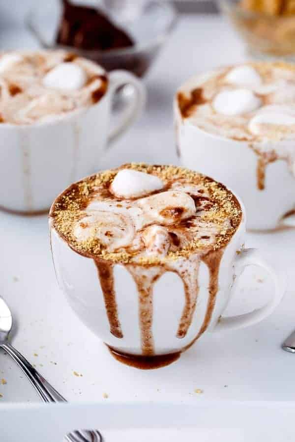 Peanut Butter Nutella S'mores Hot Chocolate by http://cafedelites