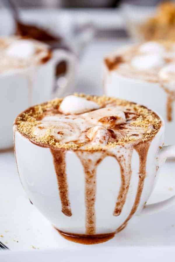 Peanut Butter Nutella S'mores Hot Chocolate by http://cafedelites