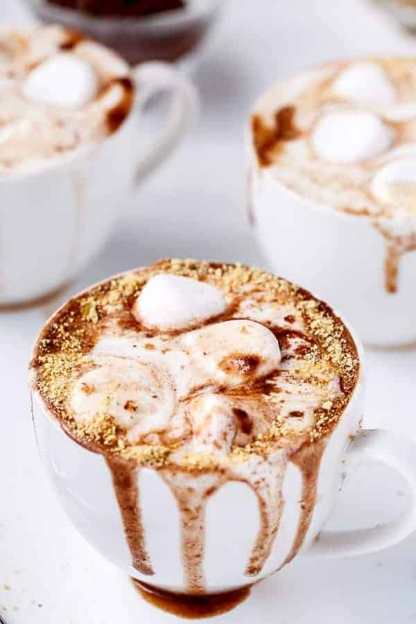 Peanut Butter Nutella S'mores Hot Chocolate by http://cafedelites