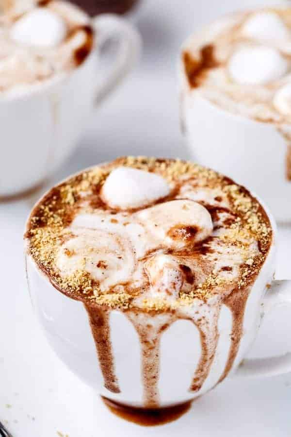 Peanut Butter Nutella S'mores Hot Chocolate by http://cafedelites
