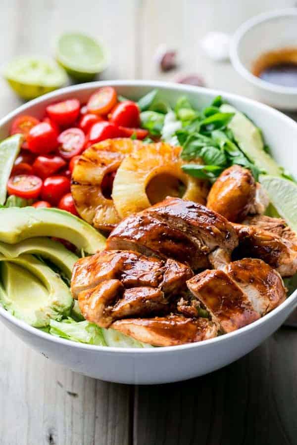 Garlic and Lime Bbq Chicken Salad | https://cafedelites.com