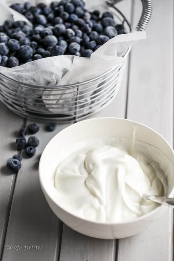 Instant Blueberry Frozen Yogurt | https://cafedelites.com