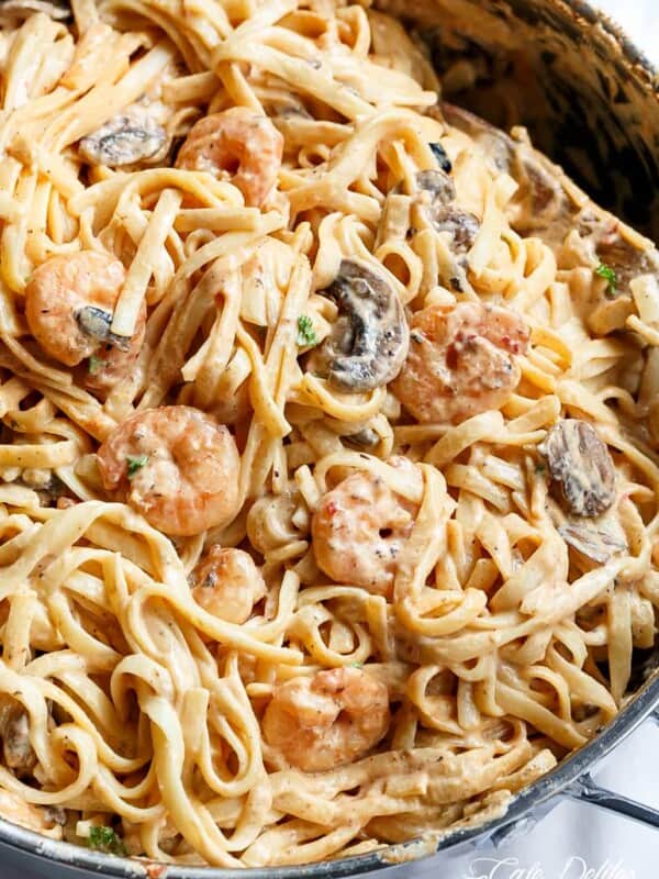 Creamy Shrimp Pasta! Linguine, shrimp in a creamy low fat sauce without losing the creamy flavor? cafedelites.com