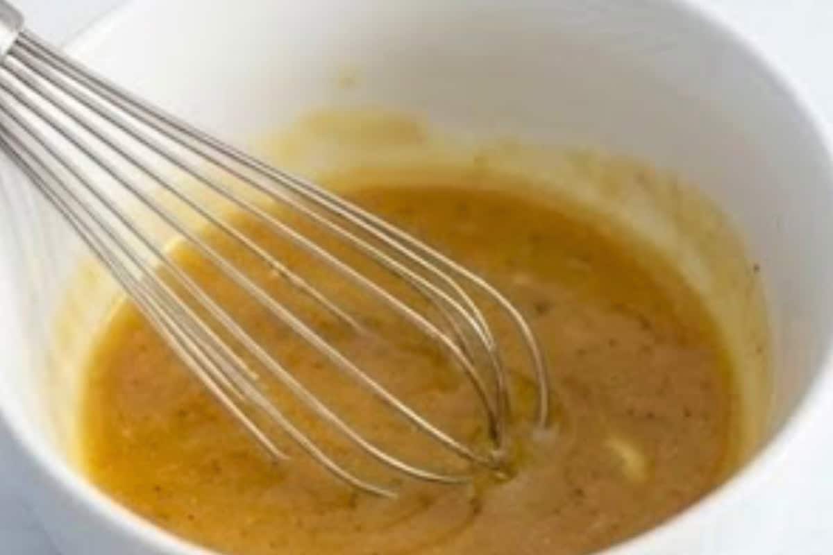 Combine all honey mustard sauce ingredients ( crushed garlic, Dijon Mustard, honey, soy sauce, Worcestershire sauce, rice wine vinegar) in a bowl