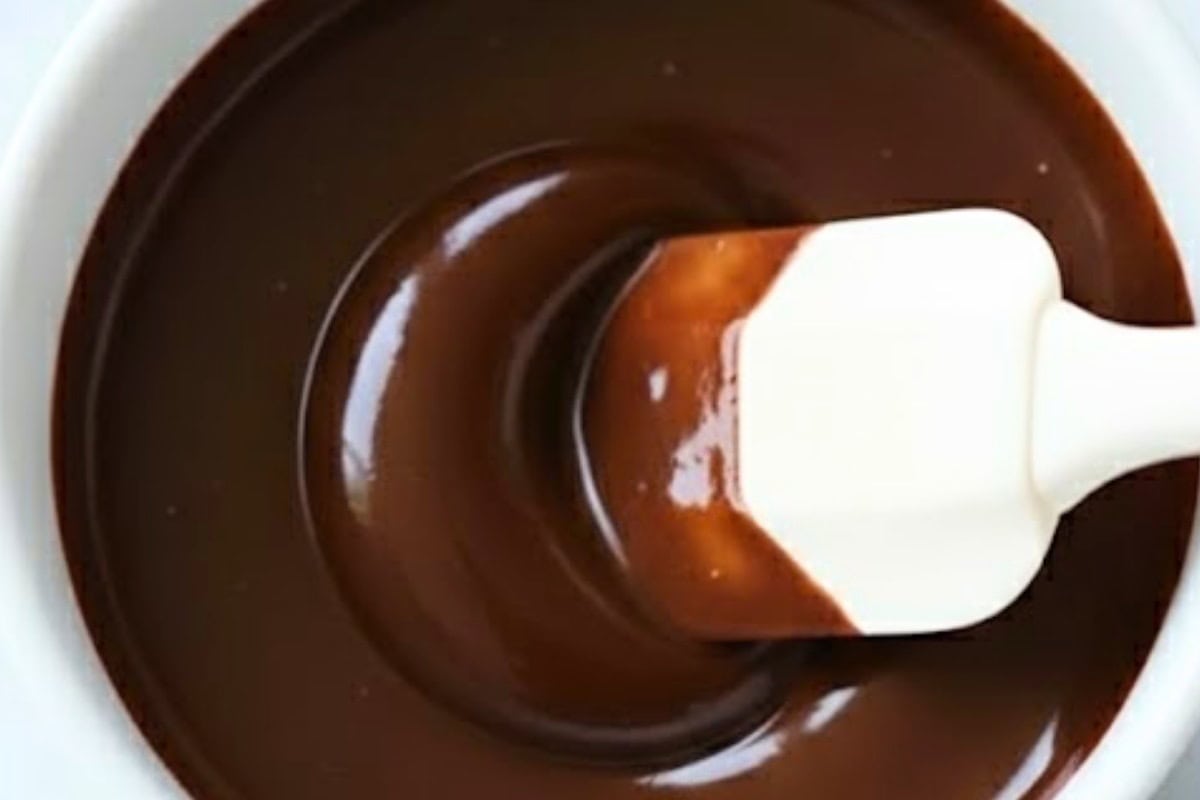 Microwave the chocolate in 30 second bursts, stirring every 10 seconds until smooth - 4