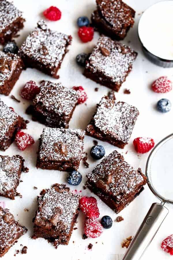 Mixed Berry Nutella Brownies | https://cafedelites.com