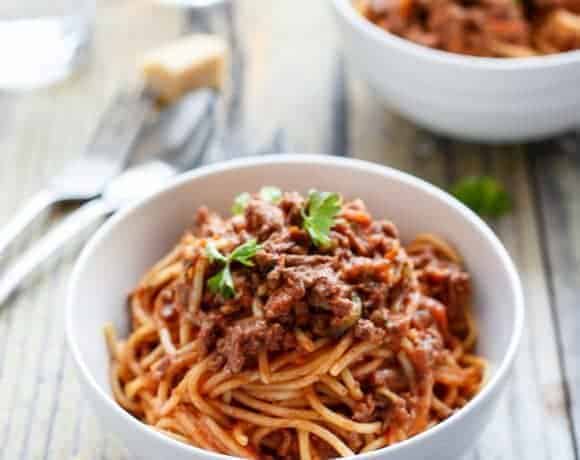 Spaghetti Bolognese | https://cafedelites.com