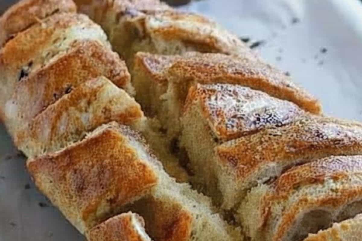 Use a bread knife to cut lengthwise along the creases,  - 4