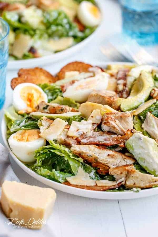 CHICKEN CAESAR SALAD