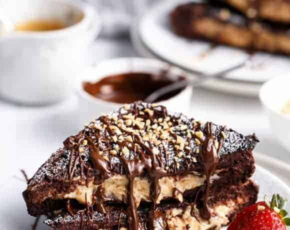 Peanut Butter Cheesecake Stuffed Chocolate Brownie French Toasts | https://cafedelites.com