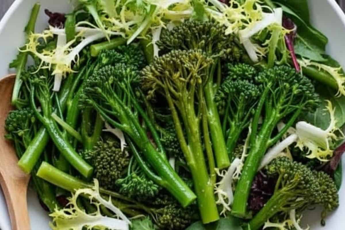 Add the mixed salad leaves to a large bowl. - 4