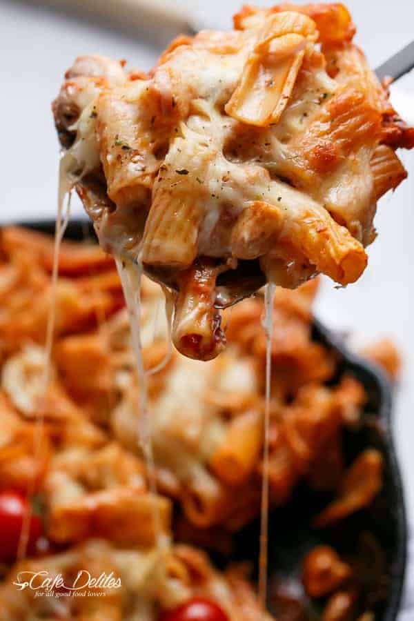 Cheesy Chicken and Roasted Tomato Mozzarella Pasta Bake | https://cafedelites.com