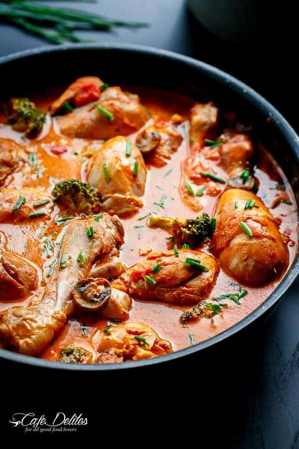 Creamy Tomato Chicken Drumsticks | https://cafedelites.com