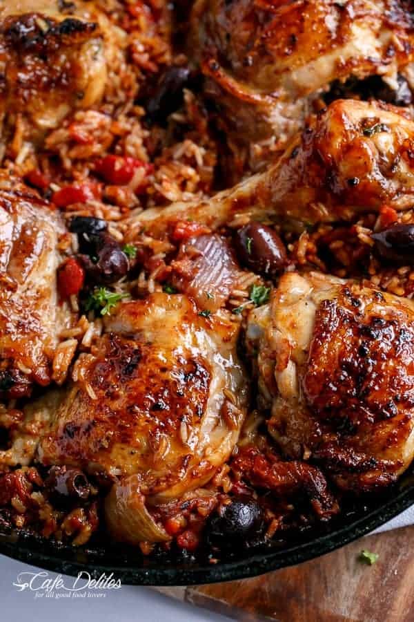 One Pot Italian Sundried Tomato Chicken and Rice | https://cafedelites.com