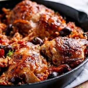 One-Pot Italian Tomato Chicken and Rice in a pot
