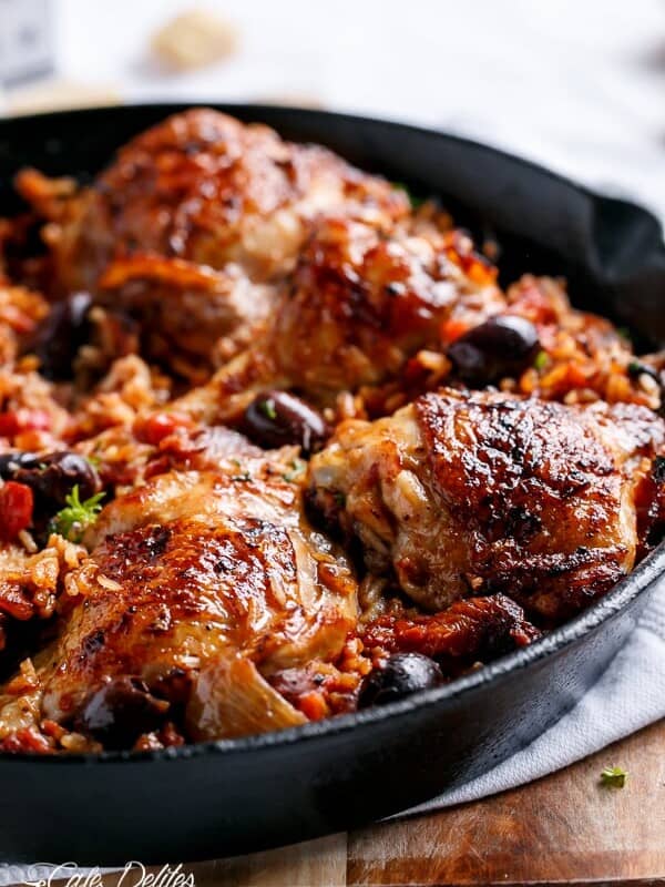 One Pot Italian Sundried Tomato Chicken and Rice in a pan