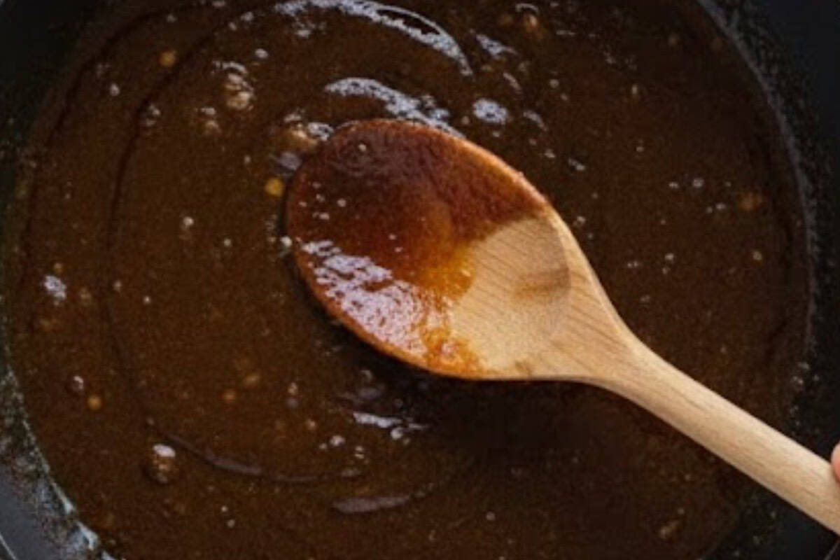 Combine all sauce ingredients. Bring to a boil, then reduce heat and simmer gently until thickened and glossy. - 4