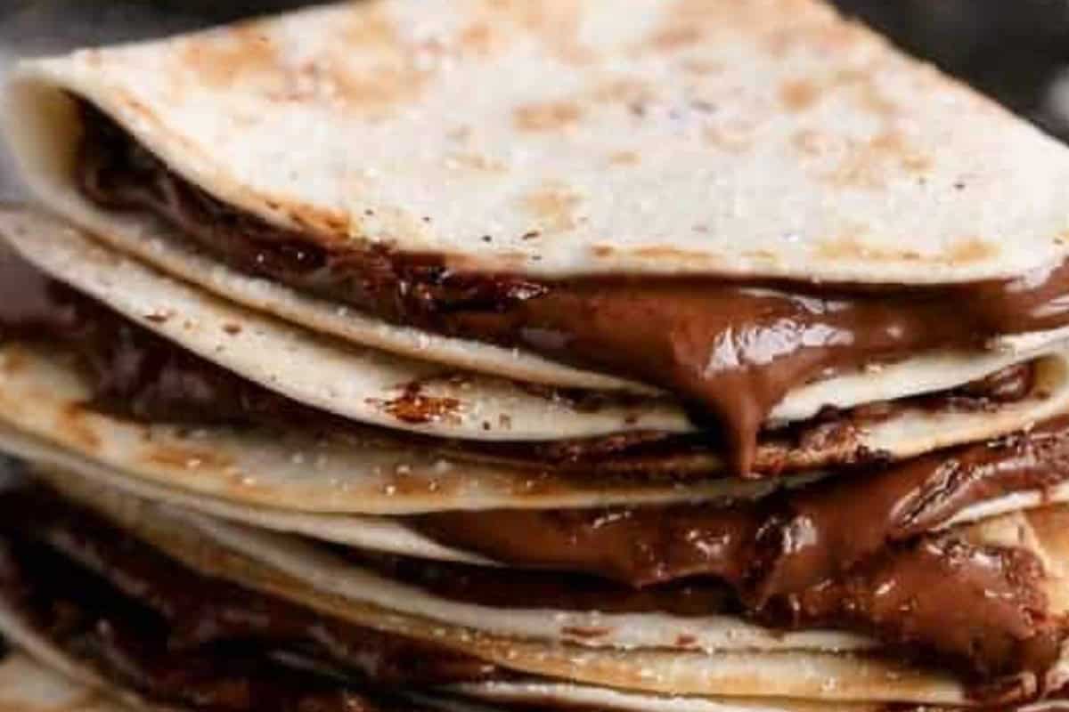 Cook quesadillas 1 to 2 minutes until golden and Nutella is melted.