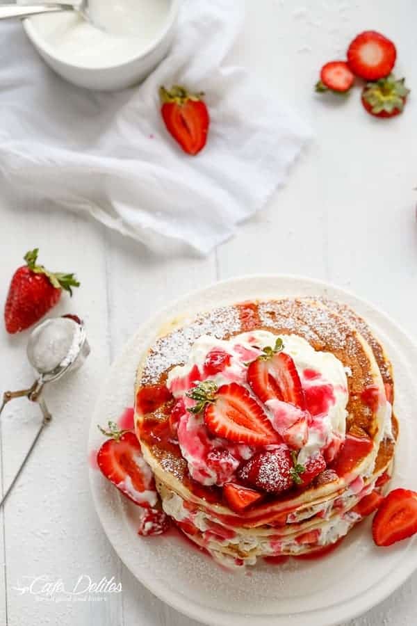 Strawberry Shortcake Pancakes | https://cafedelites.com