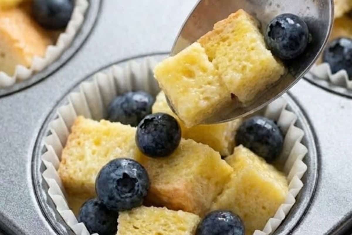 Spoon the mixture into the muffin cups, packing about three tablespoons into each one and pressing lightly on top. - 8