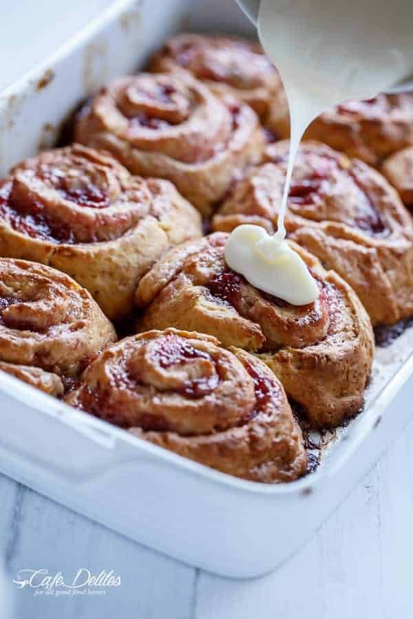 No Yeast Strawberries And Cream Cinnamon Rolls | https://cafedelites.com