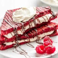 Red Velvet French Toast Cheesecake | cafedelites.com