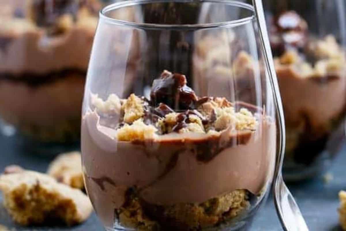 Break the cookies by hand for chunkier pieces or pulse them in a small blender for a finer crumble