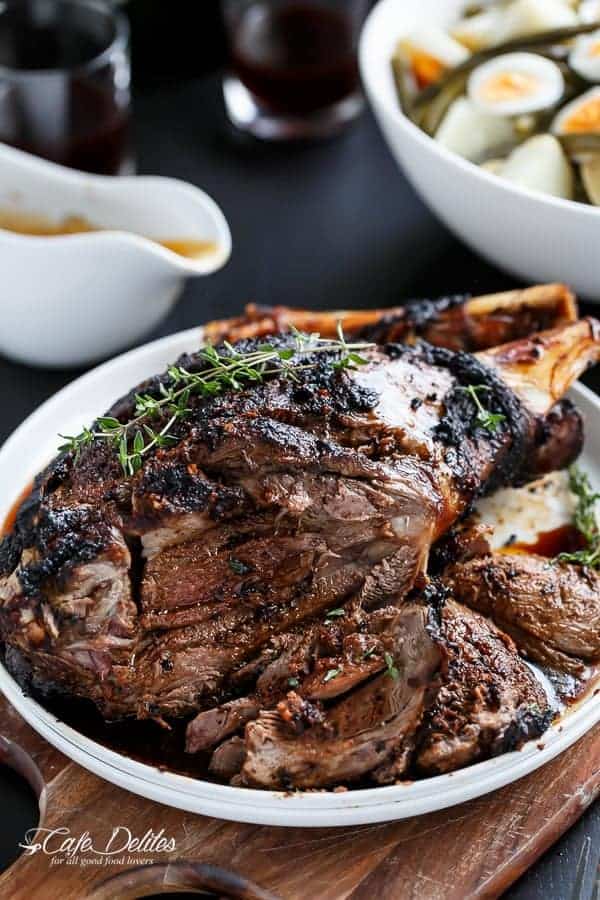 Sundried Tomato and Garlic Roast Lamb | https://cafedelites.com