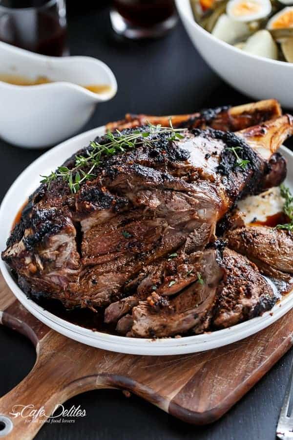 Sundried Tomato and Garlic Roast Lamb | https://cafedelites.com