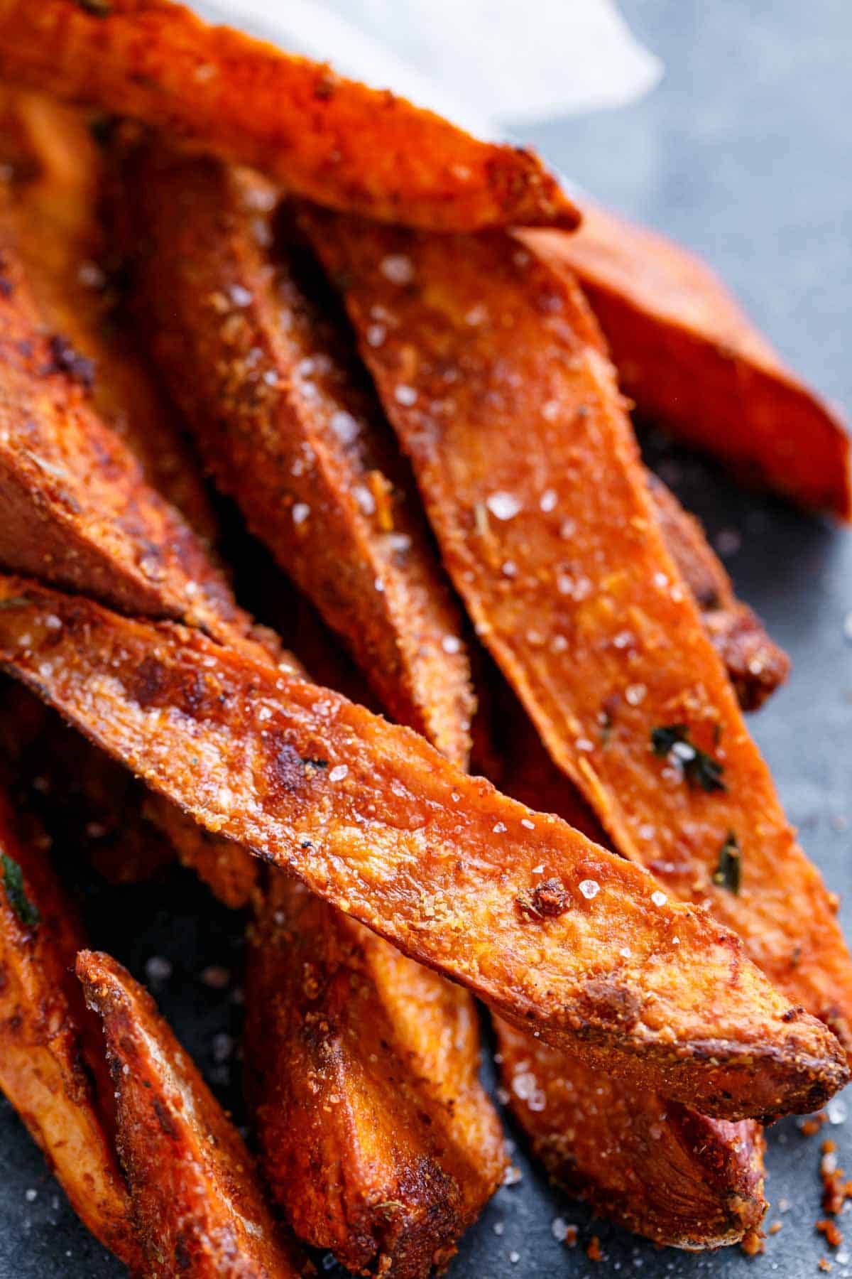 Crispy Sweet Potato Wedges with Garlic Avocado Aioli