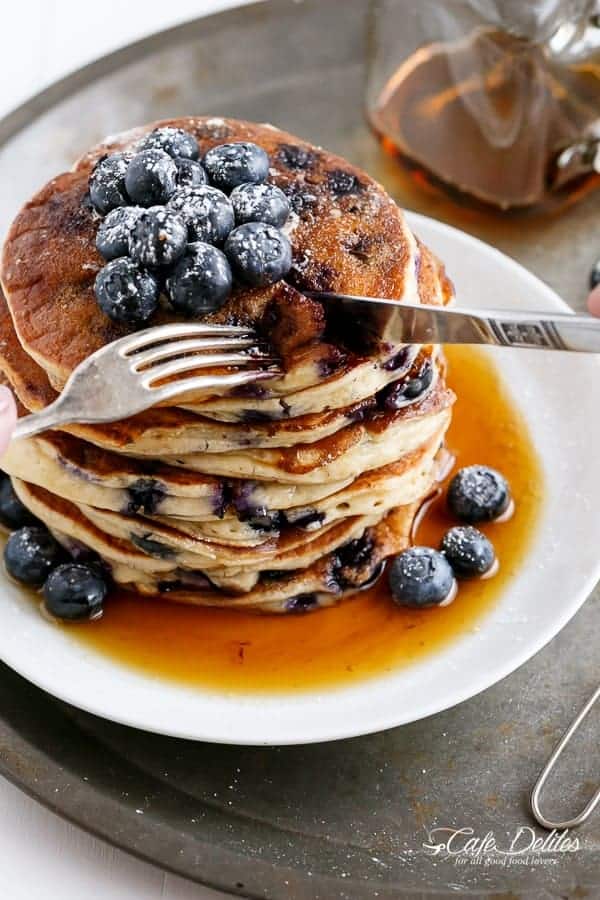 Blueberry Ricotta Pancakes | https://cafedelites.com