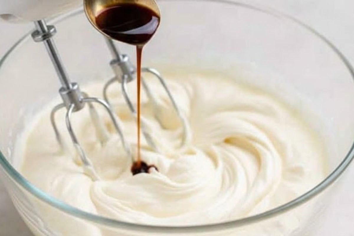 Beat the cream cheese, yogurt, and sugar together until smooth and creamy. Stir in the cooled coffee - 3