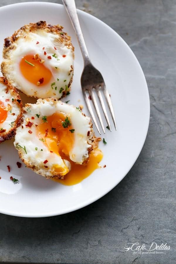 Cauliflower Hash Brown Egg Cups are low carb and gluten free Cauliflower Hash Brown Egg Cups (Low Carb + Gluten Free)